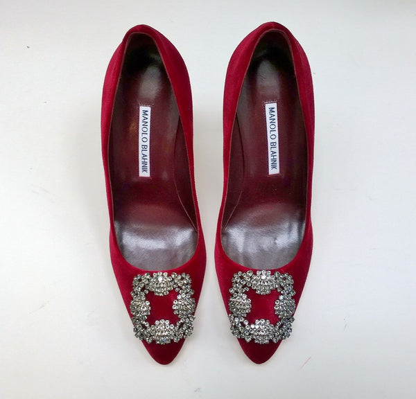 Manolo Blahnik Dark Red Velvet Hangisi 105 Heels Rhinestone Buckle Shoes Burgundy