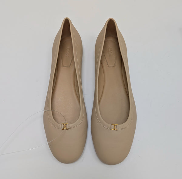 Chloé Marcie Pale Beige Leather Flats with Gold Tone Details New in Box Shoes Delicate Nude