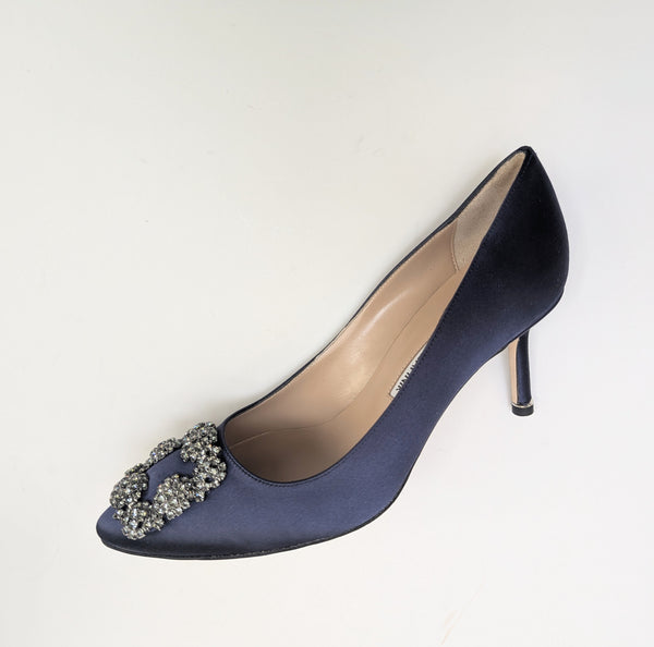 Manolo Blahnik Hangisi 70 Heels in Navy Satin with Dark Crystal Buckle New in Box Strass Shoes