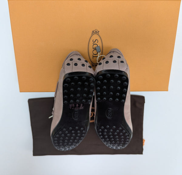 Tod's Dusty Pink Suede Loafers with Rubber Soles Gommino Flats New in Box Shoes