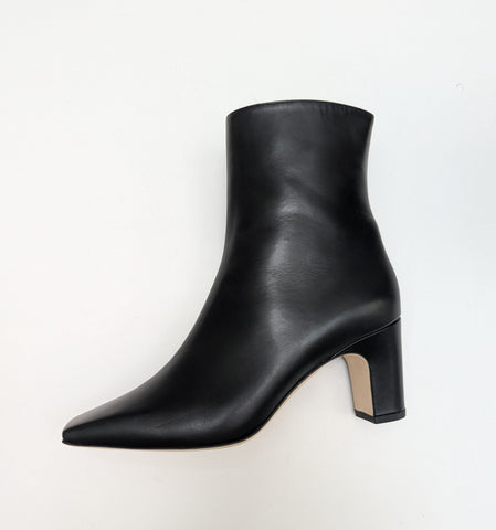 Manolo Blahnik Ofaralo 70 Black Leather Ankle Boots New in Box