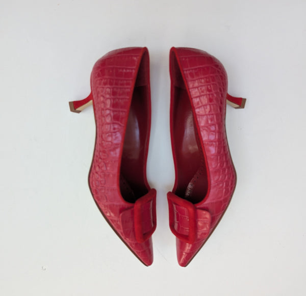 Manolo Blahnik Maysale 50 Embossed Croc Bright Red Leather Kitten Heels New