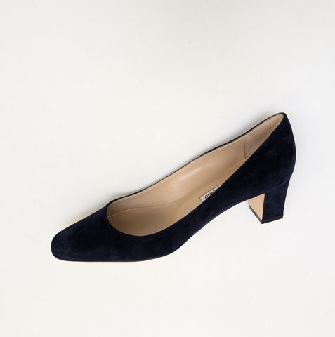 Manolo Blahnik Okkatopla 50 Navy Dark Blue Suede Block Heels New in Box