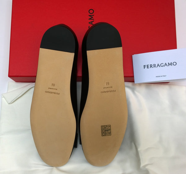 Ferragamo Vanna Black Leather Bow Flats 8.5C New in Box