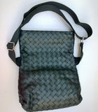 Bottega Veneta BV Hydrology Crossbody Messenger Bag in Black Leather East West Small Clutch New