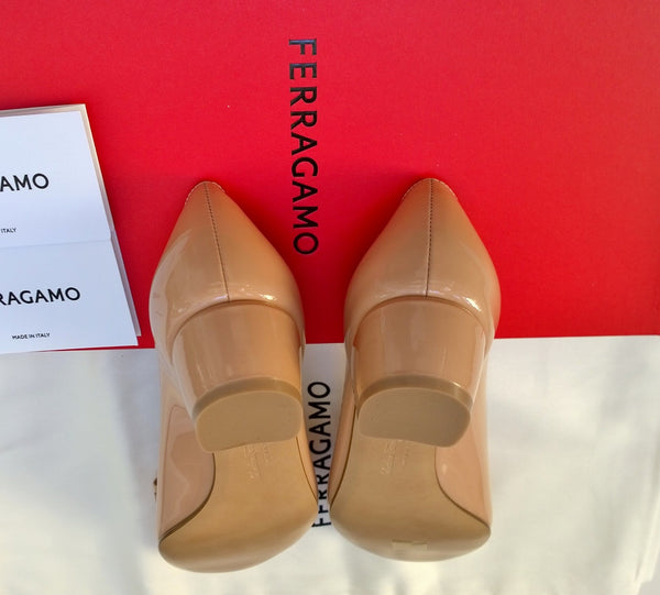 Ferragamo Vara Patent Amaretti Nude Heels with Bow New in Box C Width