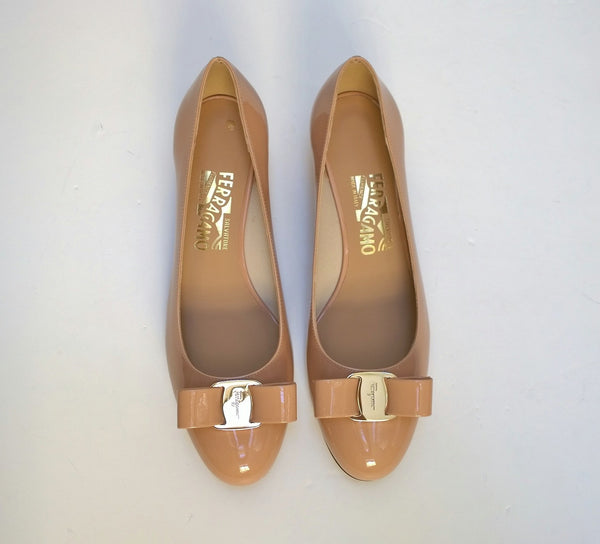 Ferragamo Vara Patent Amaretti Nude Heels with Bow New in Box C Width