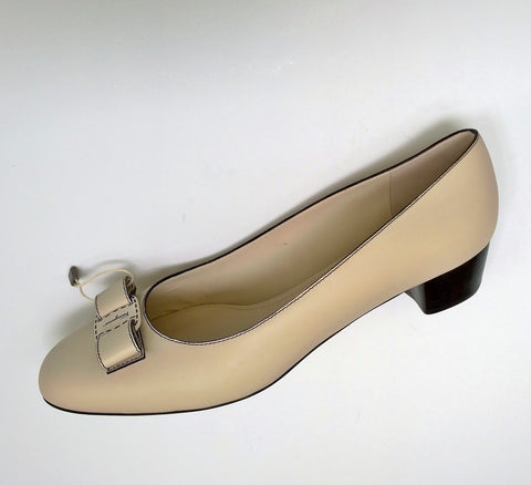 Ferragamo Vara Block Heels Bow Pumps New in Box Bone Leather C Width