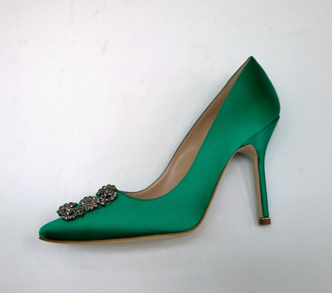 Manolo Blahnik Bright Green Satin 105 Hangisi Dark Strass Rhinestone Buckle Heels Emerald New in Box