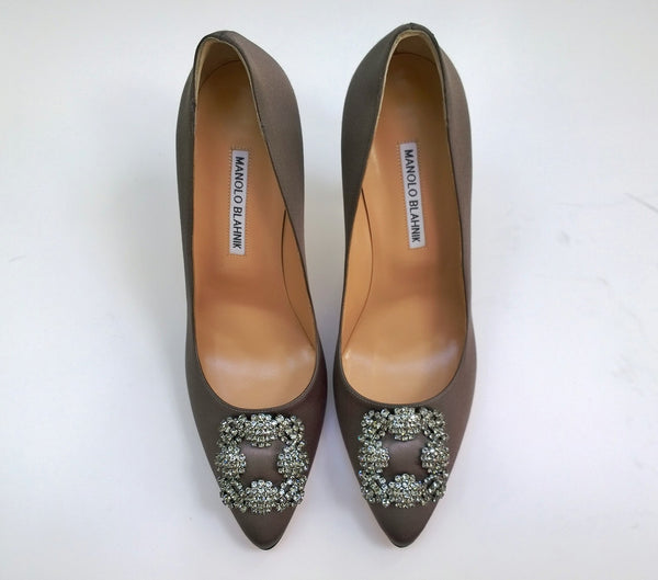 Manolo Blahnik Hangisi 105 Dark Grey Satin Rhinestone Buckle Heels New in Box