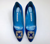 Manolo Blahnik Hangisi Bright Blue Velvet 70 Rhinestone Buckle Heels New in Box