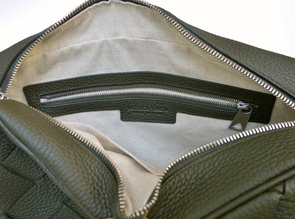 Bottega Veneta Borsa Leather Shoulder Bag in Dark Green New