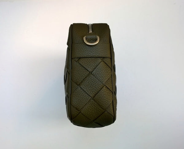 Bottega Veneta Borsa Leather Shoulder Bag in Dark Green New