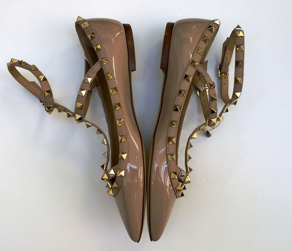 Valentino Garavani Rockstud Poudre Patent Flats Beige Ankle Strap Shoes