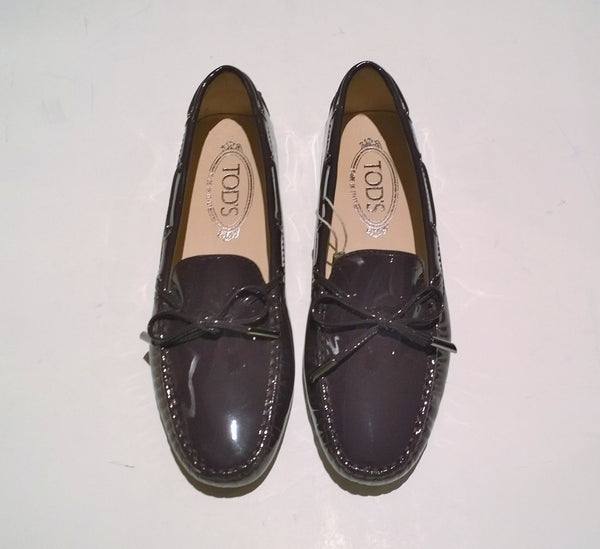 Tod's Gommino Loafers in Eggplant Patent Leather Driving Shoes Flats