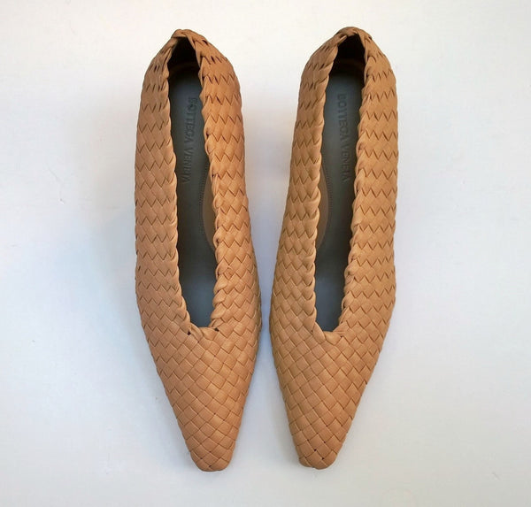Bottega Veneta Almond Intrecciato Block Heels in Woven Leather in Beige Shoes