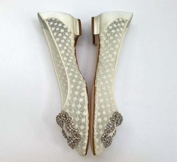 Manolo Blahnik Hangisi Off White Lace Rhinestone Buckles Flats Shoes