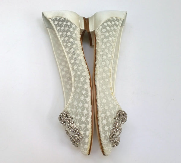 Manolo Blahnik Hangisi Off White Lace Rhinestone Buckles Flats Shoes