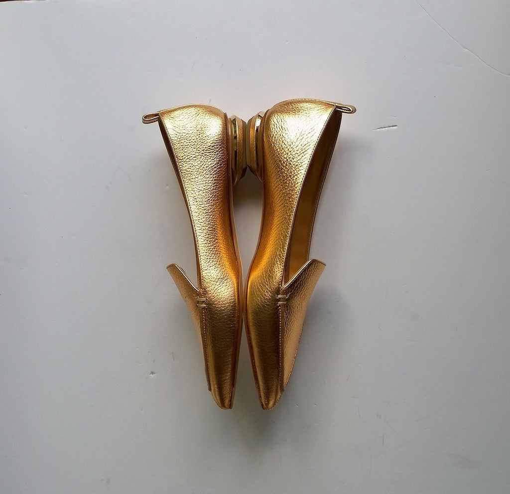 Nicholas Kirkwood Beya Loafers in Pewter Metallic Leather new in box –  AvaMaria