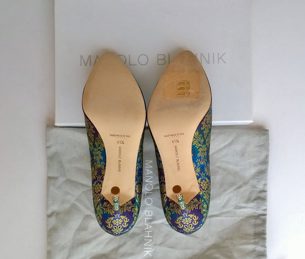 Manolo Blahnik Brocade Hangisi Heels 105 strass buckle shoes nib new in box
