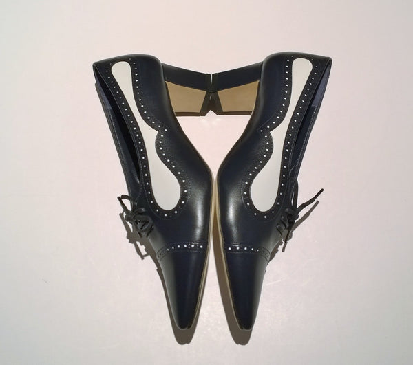 Manolo Blahnik Bolu Navy and White Lace Up Block Heels Shoes