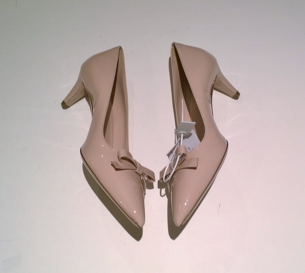 Miu Miu Cipria Bow Heels 50 in Pale Pink Nude Patent