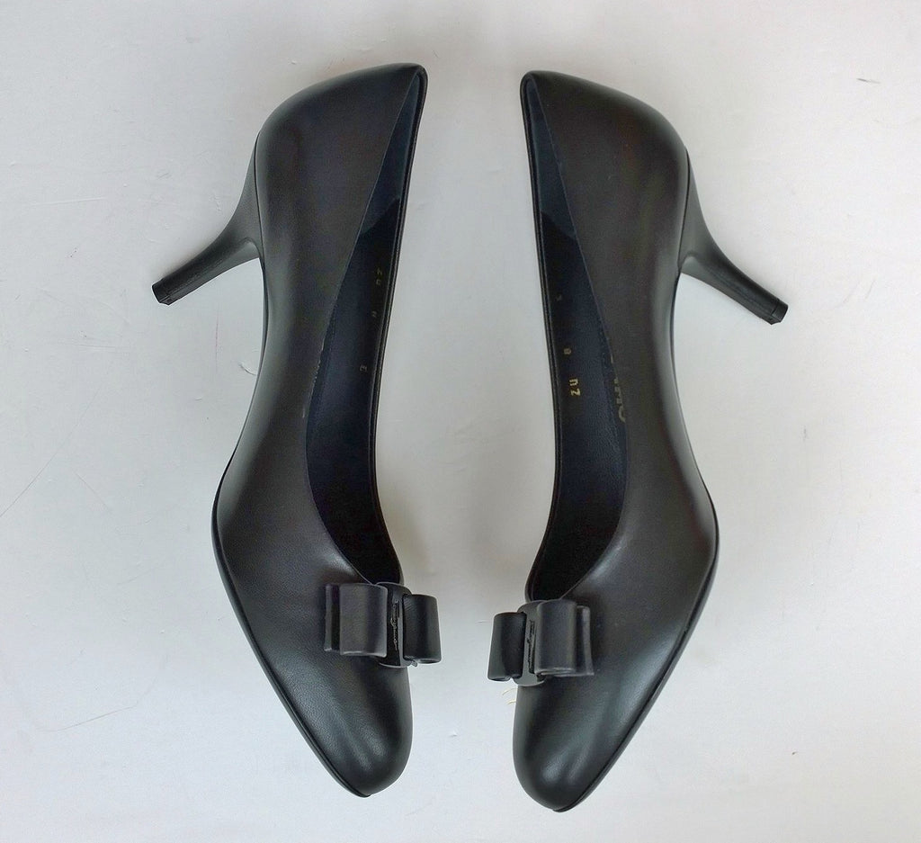 Ferragamo Carla Vara Black Leather Bow Heels Sale Pumps – AvaMaria