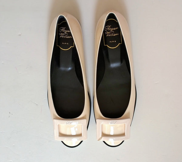Roger Vivier Viv Gommette Cream Patent Shoes with rubber wedge flats